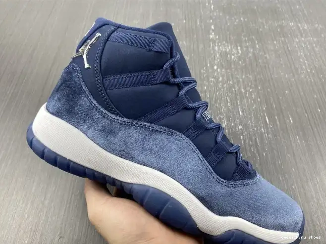Cheap AR0715-441 NAVY AIR WMNS 11 VELVET JORDAN MIDNIGHT 0517